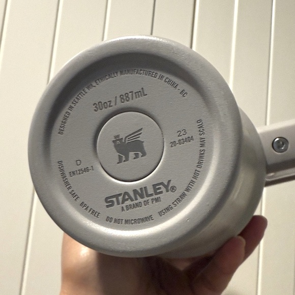 Nike Stanley Silver and Gray Insulated Tumbler - Picture 6 of 12